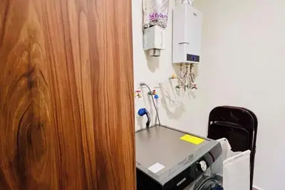 Image de Luxurious apartment, pool and beautiful view 7 min from Puente Int. Zaragoza