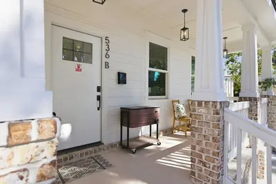 Image de The Starland Sweet House Pink (No Pets)