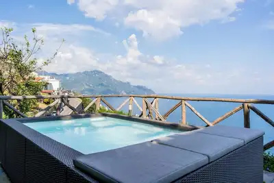 Image de Antico Sogno 8 exclusive property with jacuzzi and parking space near Amalfi