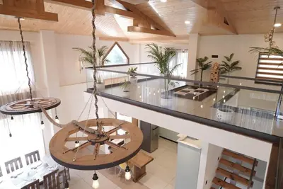 Image de Escape to Amber Moon – Private Luxury Villa in Kumarhatti