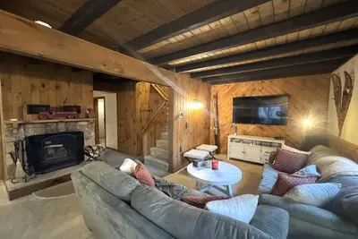 Image de Suntec townhome Min from Mt, Free shuttle, hot tub