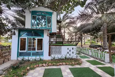 Image de Take a little trip—no spaceship needed—to \"The 9th Planet. \"