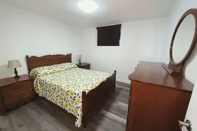 Image de Charmant logement de 2 chambres, centre-ville Rdl, près de l’hôpital