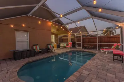 Image de Sunshine Oasis, 4Bed/2Bath W/ Private Heated Pool