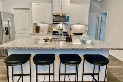 Image de Entire new home in Aiken - 5 bedrooms