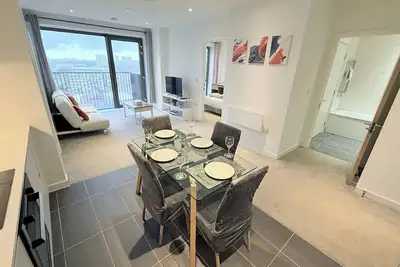 Image de 2 Bed, modern, stylish city centre apartment