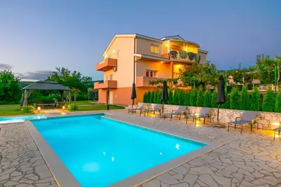 Image de Villa Prunus Laurus-Makarska by Villas Guide