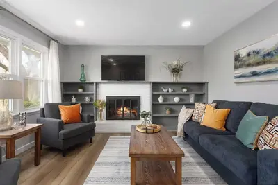 Image de King Beds| Quiet & Walkable| Fenced Yard