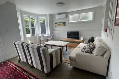 Image de 2 x Bedrm Ponsonby | Sunny| Parking