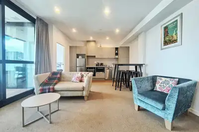 Image de 2 Bdrm penthouse in the Ramada! + Carpk