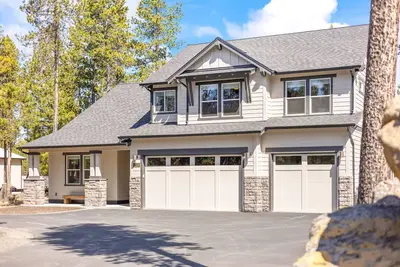 Image de Spacious 5-bedroom house with Ac in tranquil Bend