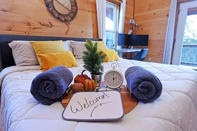 Image de Rustic Moose- Hot Tub, Pets Ok, Pool Table, Wifi, Views-Close to Ocoee River