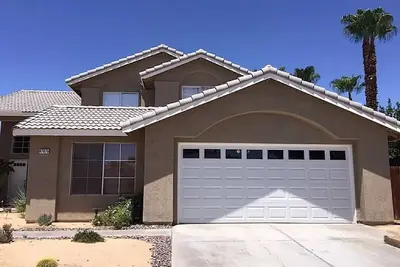 Image de 3-bedroom house in festive Indio with Ac and snacks - close to Polo Grounds