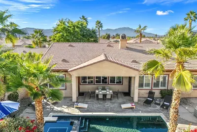 Image de 4br Indio Desert Escape • Stylish Stay • Mountain Views