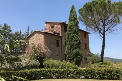 Image de Uniquely located Italian residential farmhouse with pool close to Lake Trasimeno