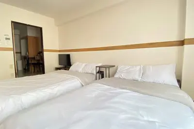 Image de 30sec walk to Tsutenkaku/1 stop to Namba Sta. /Ah26