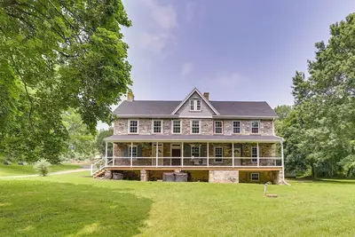 Image de Historic 7br Farmhouse on Jim Croce Estate