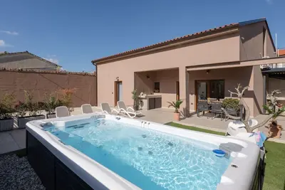 Kuca za odmor Hana by Villas Guide