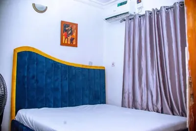 Image de Homey 2-Br-Apt With 24hrs Pwr + Fast Wi-Fi