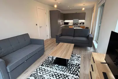 Image de Elegant 2-Bed Apt in City, Sleeps 5 with Parking