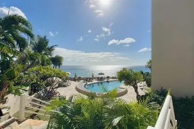 Image de Rainbow Rise: Oceanfront, Sunsets, Secluded beach, Backup Generator!