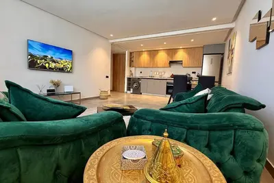 Image de Mosaic 54 - Heated Pool, Gym & Private Apt - Near Train Station & M Avenue