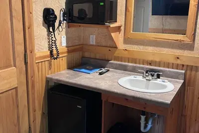 Image de Duplex Cabin-Ozarks River Resort-2 of 2