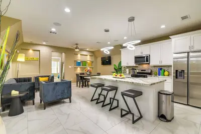 Image de 5 Mi to Houston Rodeo! Home w/ Pool Table & Yard