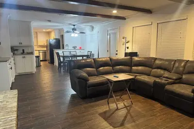 Image de Spacious 4-bedroom house with Ac in friendly Houston neighborhood