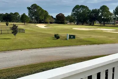 Image de Golfing Snowbirds: Charming 2-bedroom townhome in Foley on the 8th hole