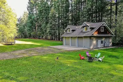 Image de Cozy 2-bedroom Lake House in charming Cougar with cool Ac