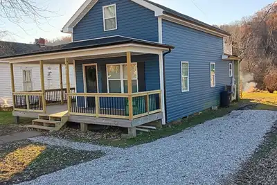 Image de Enjoyable, centrally-located, 3-bedroom house, in the village of Athalia