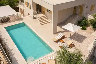 Image de Villa Lumière with Pool