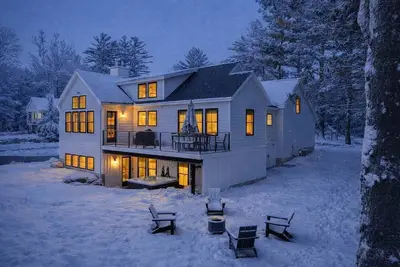 Image de Moon Meadow Farmhouse: luxury getaway w/ hot tub