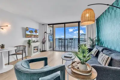 Image de Luxury Oceanfront Couples Retreat