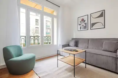 Image de Blueground | Saint-Lambert, view, nr Eiffel Tower