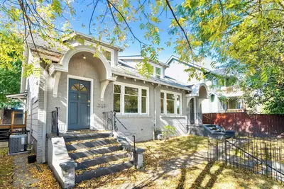 Image de Spacious 6b6b duplex in Seattle