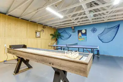 Image de Endless Entertainment! Unique & Cozy Theodore Home