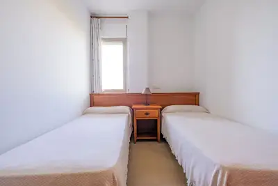 Image de 2 bedroom apartment with ocean view