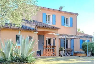 Image de la villa \"Loane\" à St Paul trois Chateaux