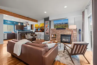 Image de New Listing! Walk to City Park & Restaurants |  Extended Stays | Central Ac