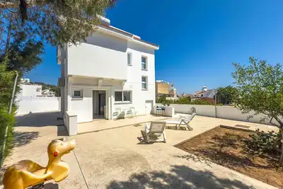 Image de Chris Family Villa – Walk to Fig Tree Bay