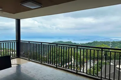 Image de BalaiCo Tagaytay 2br 2 Huge Balconies Taal View 100 sqm