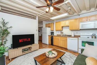 Image de 1br Downtown I Self Entry, Queen Bed, Free Parking