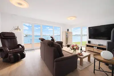 Image de Schleivilla Ahoi by Seeblick Ferien Oro 3 bedrooms Sauna Fireplace Waterfront