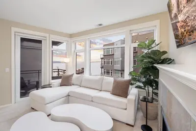 Image de Puget Sound Views Elegant 2br Walk to Pike Place