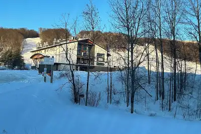 Image de Carinthia Slopeside walk on ski off\nCannot get much closer!