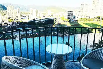 Image de Waikiki 2 bedrm Condo Canal View w/ Gated Parking