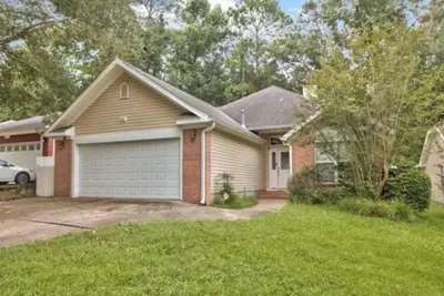 Image de Enjoyable House just 10 minutes from Downtown, Fsu & Famu 2 of 2