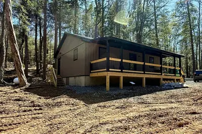 Image de Peaceful new 2-bedroom cabin with Ac/Wifi in charming Aurora, near Thomas/Davis